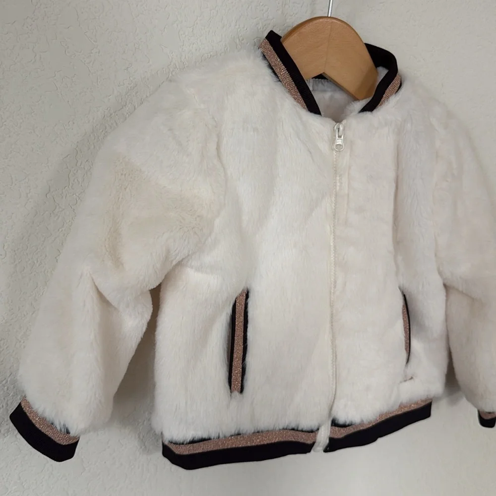 Tahari white puffer